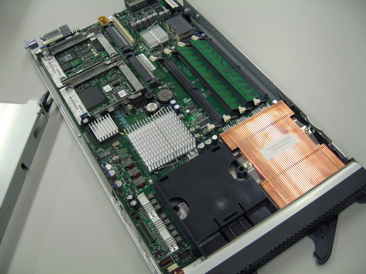 Blade server hardware used for virtualization workloads